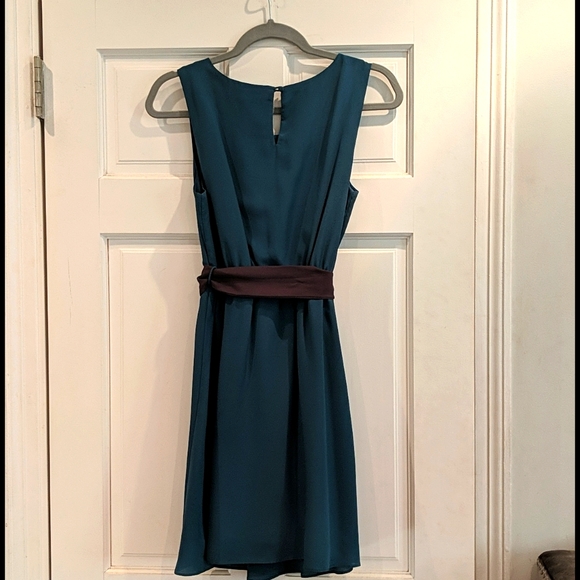 Stunning Emerald Dress!!! - Picture 2 of 5